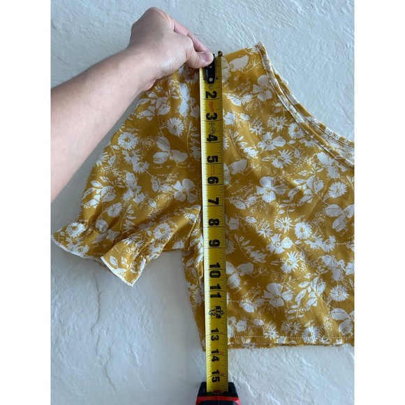 Floral One Shoulder Crop Top - Picture 11 of 11